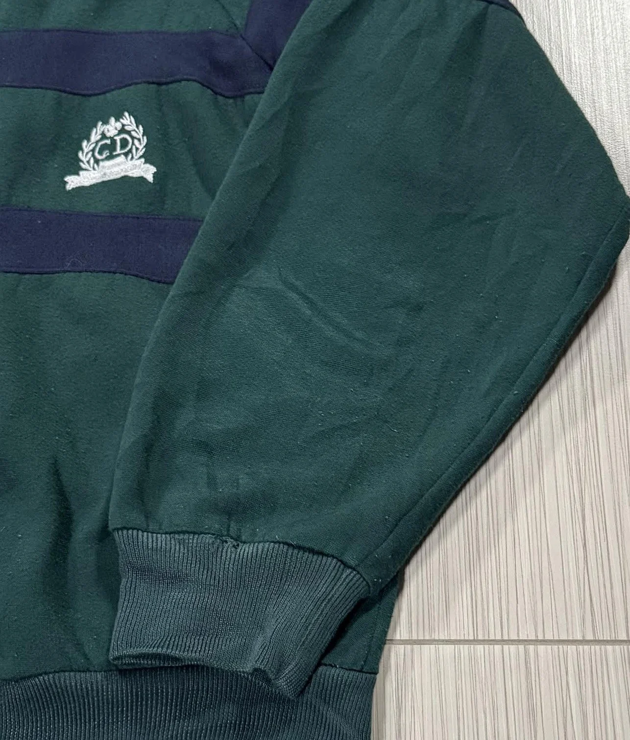 wear to sleeve .jpg