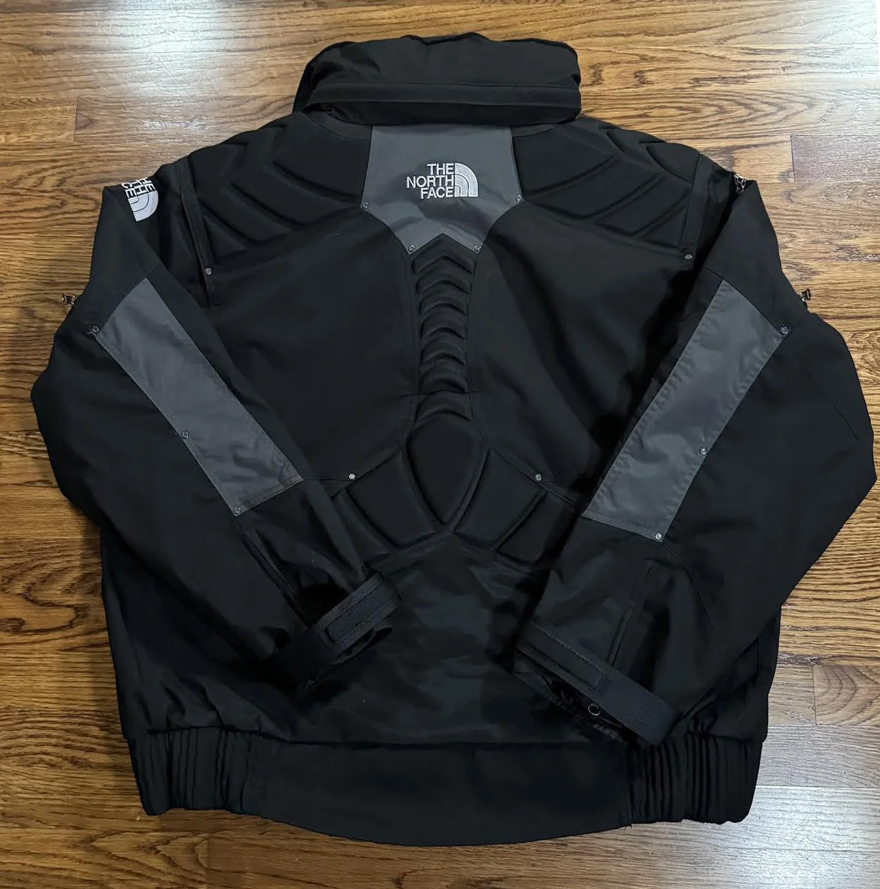 back of Tne North Face Jacket .jpg