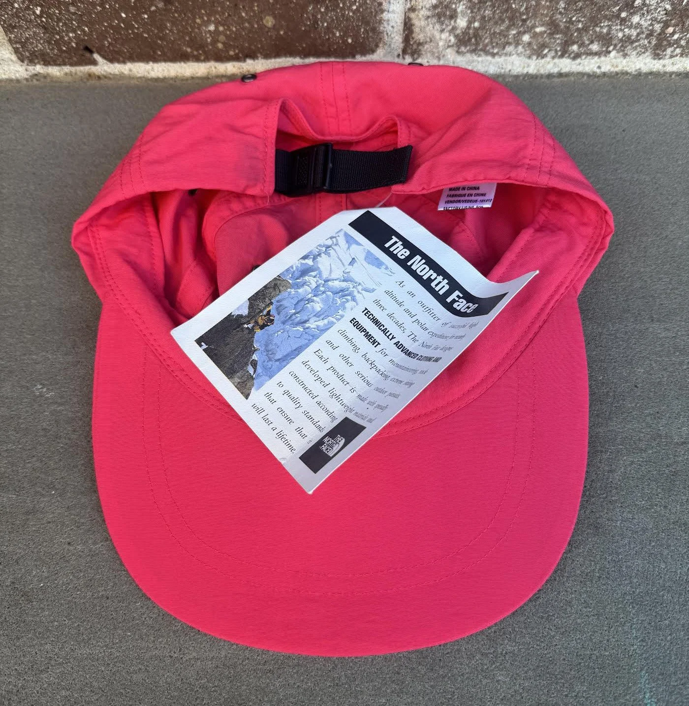 inside of North Face Coral hat.jpg