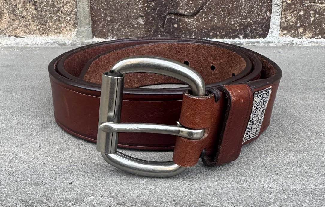 Vintage Guess Jeans USA Brown Leather Belt (Size 38) — RootsBK display picture 1