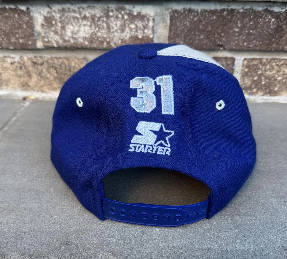 back of Piazza Snapback.jpg