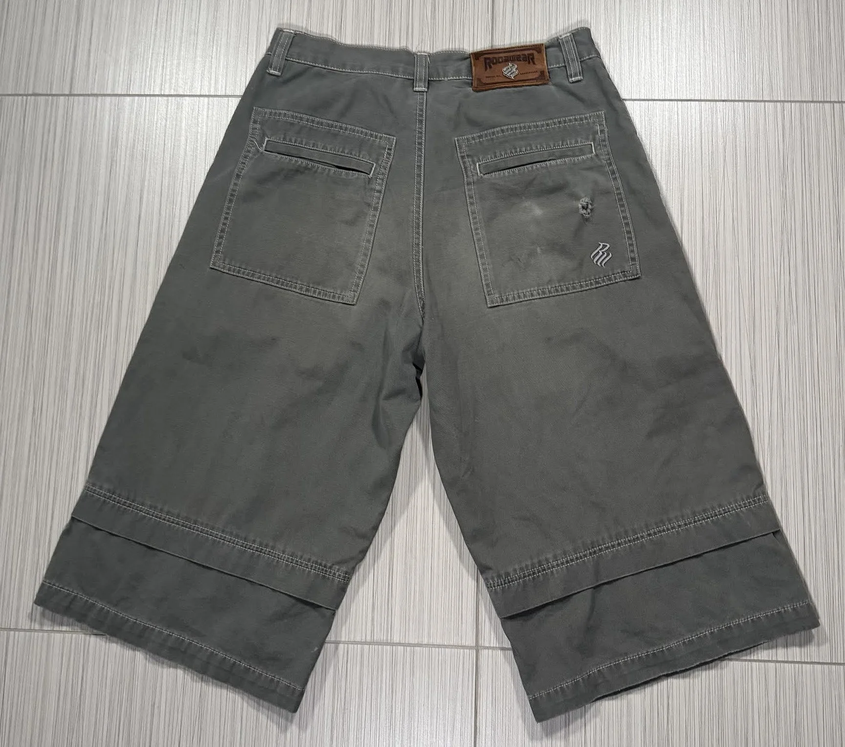 BACK OF ROCAWEAR JEAN SHORTS.jpg