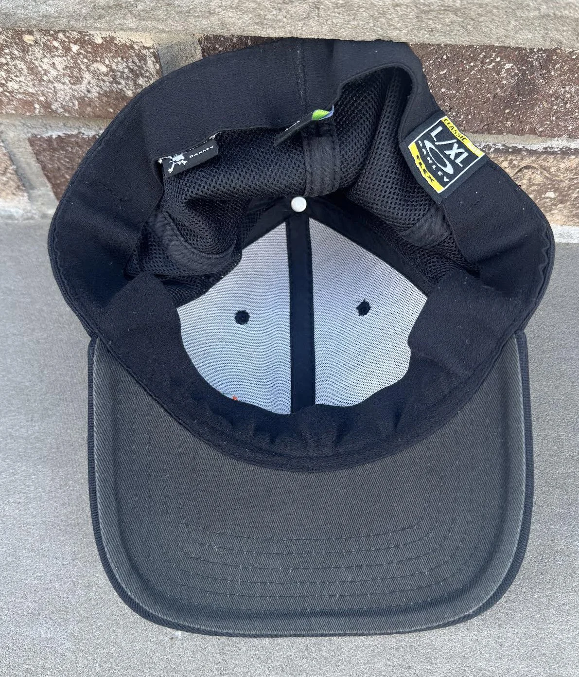 inside of Oakley cap frog .jpg