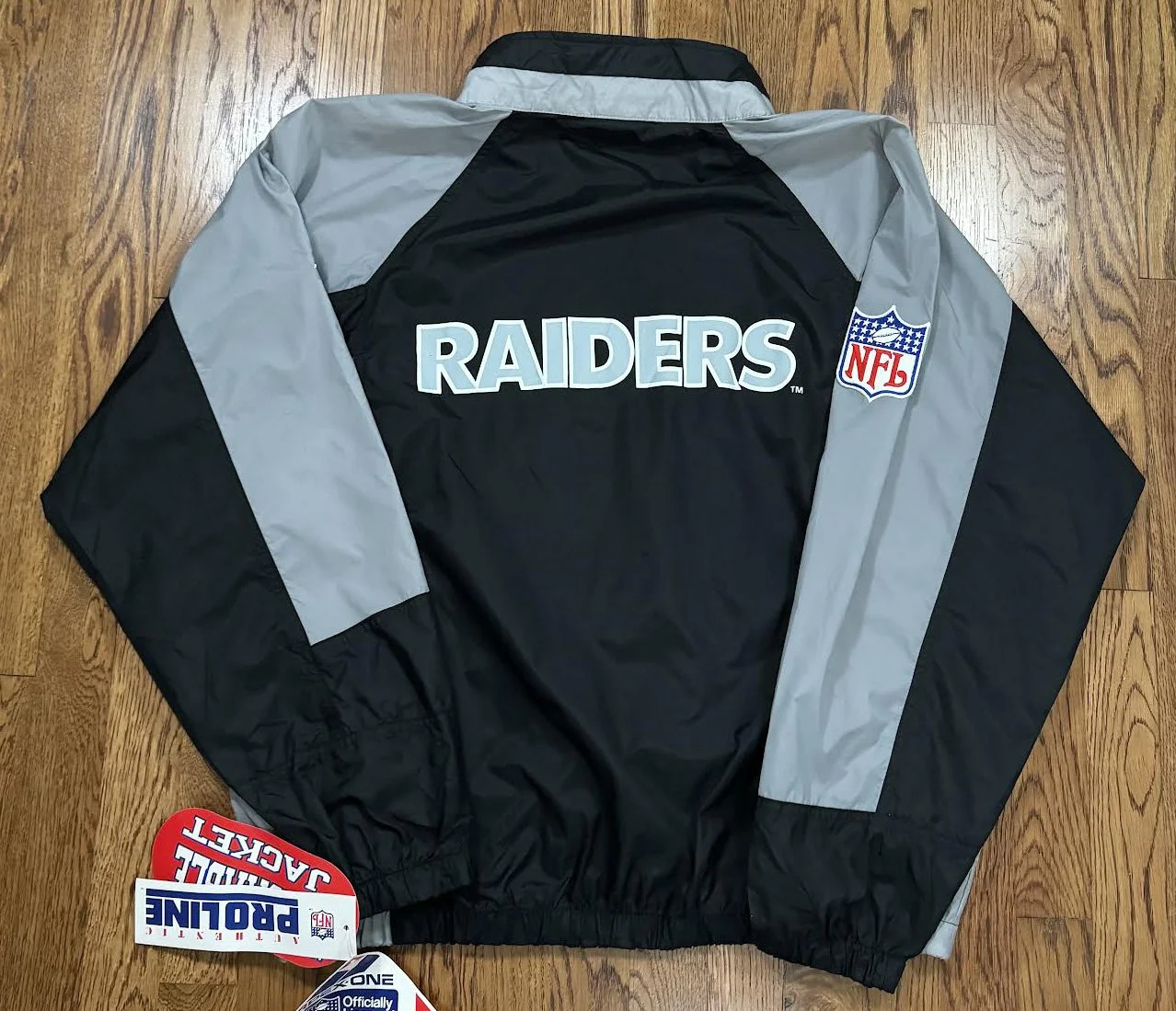 back of LA Raiders Windbreaker .jpg