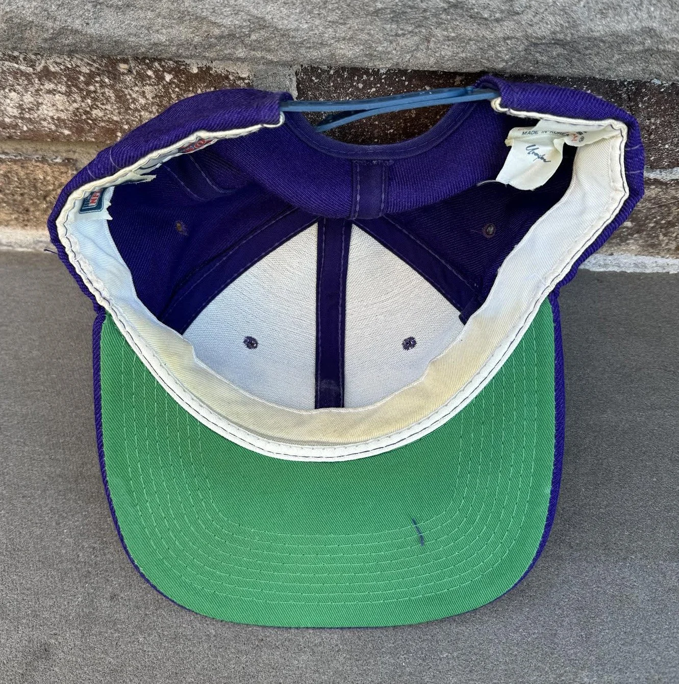 inside of the Vikings Snapback .jpg
