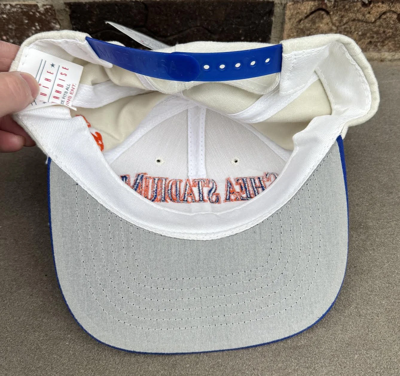 inside of Mets Snapback.jpg