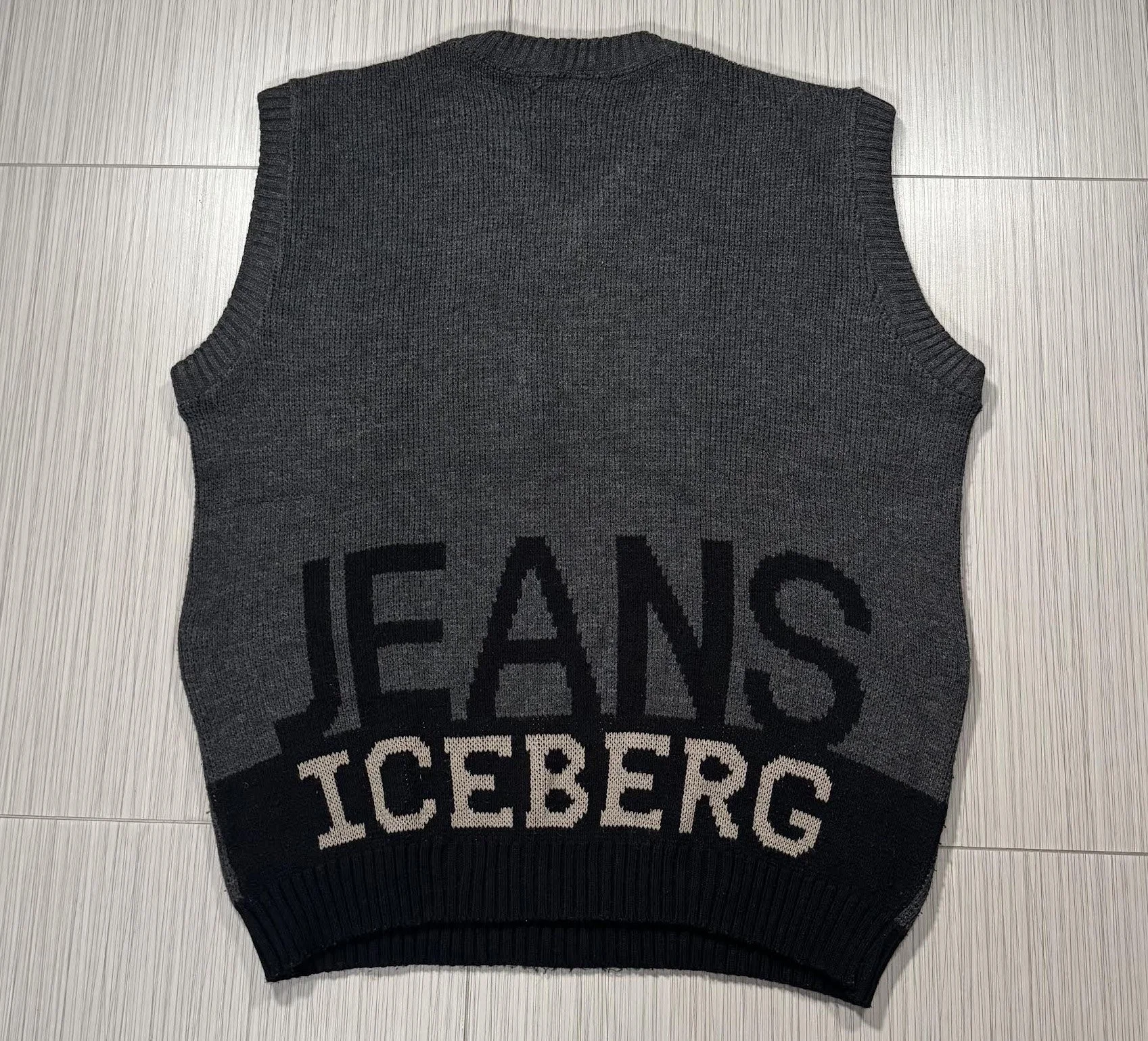 back of Bart Simpson Icberg Skateboard Sweater.jpg