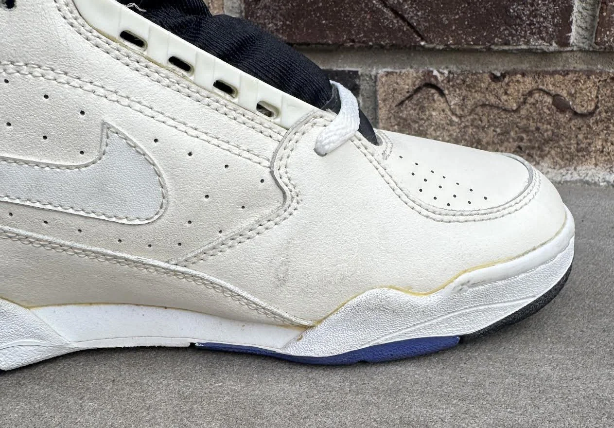 left front of Ultra Flight.jpg