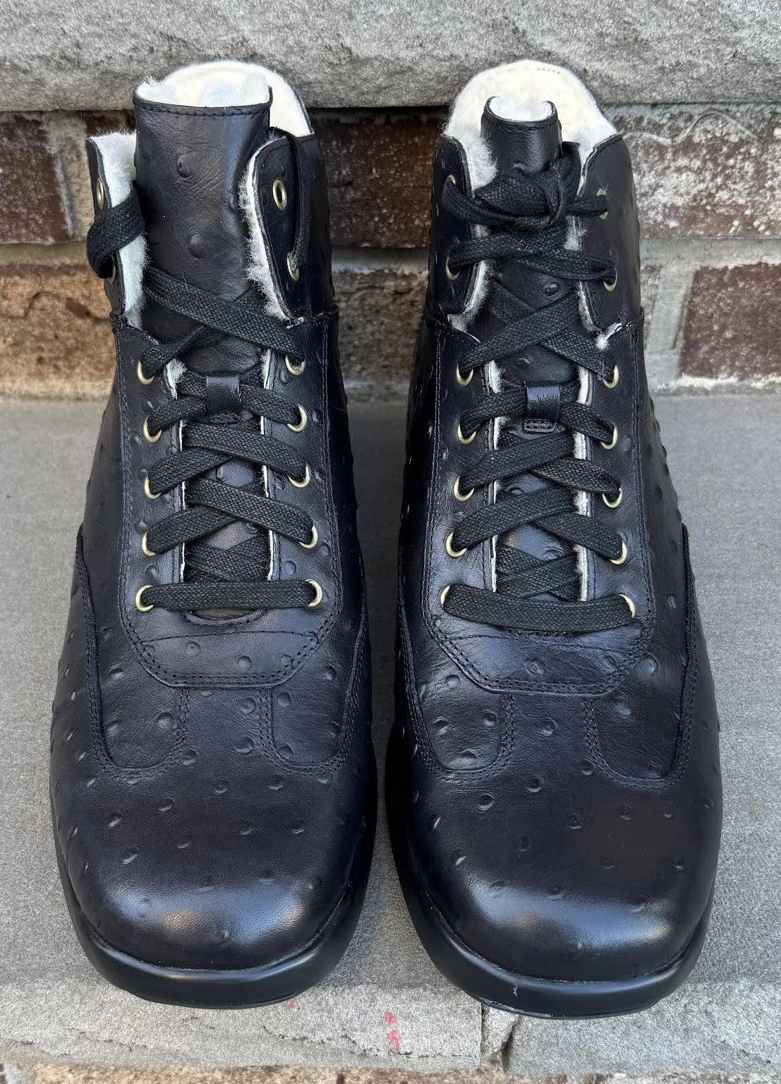 front of Cole Haan x Nike Air Conner.Boot Black Ostrich..jpg