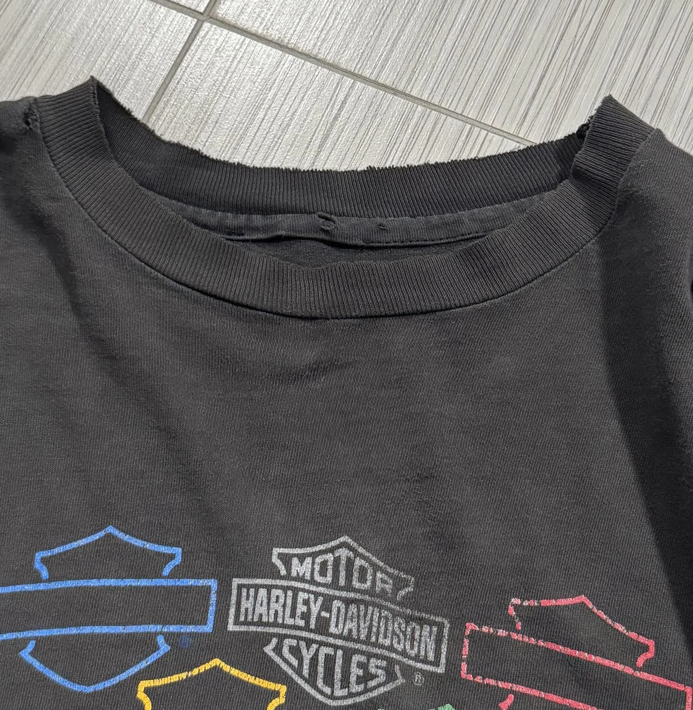 Wear around collar.jpg