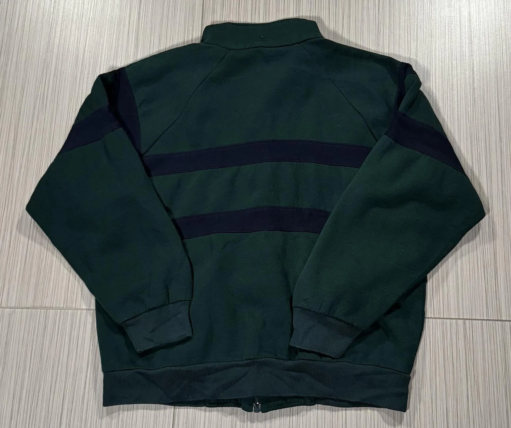 back of Dior Sweatshirt green navy.jpg