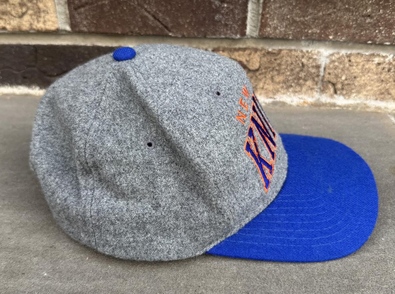 Side 1 of Knicks wool hat.jpg