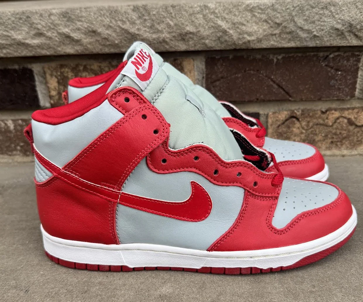 side of Nike DUNK UNLV 99.jpg