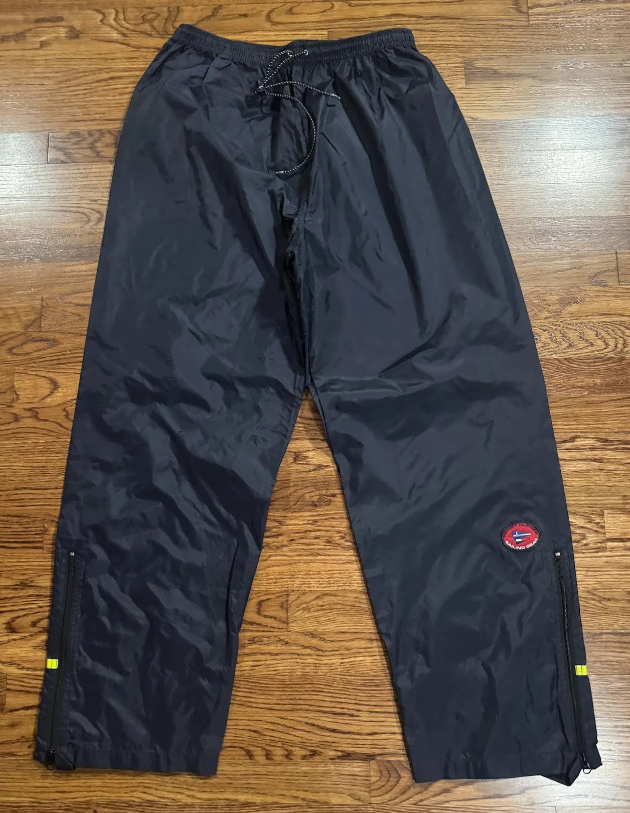 front of tommy wind pants navy.jpg