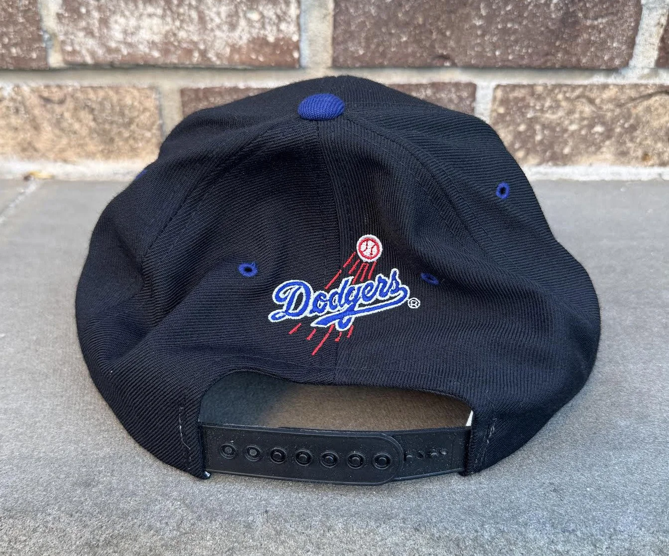back of Dodgers snapback .jpg