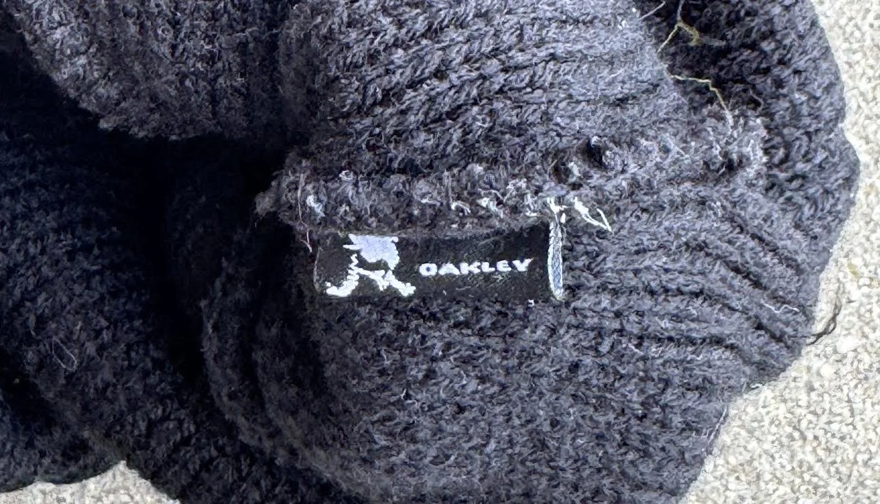 Oakley software tag.jpg