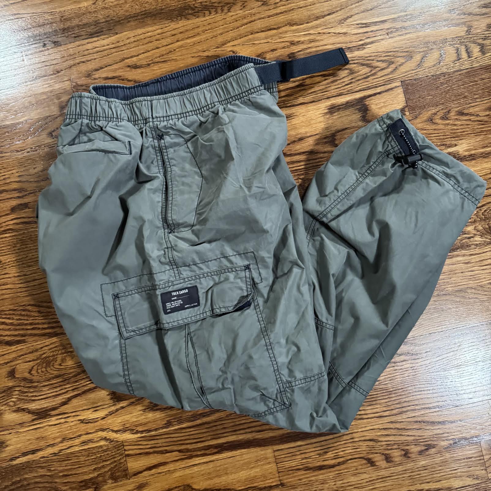 Old Navy 00s Cargo pants .jpg