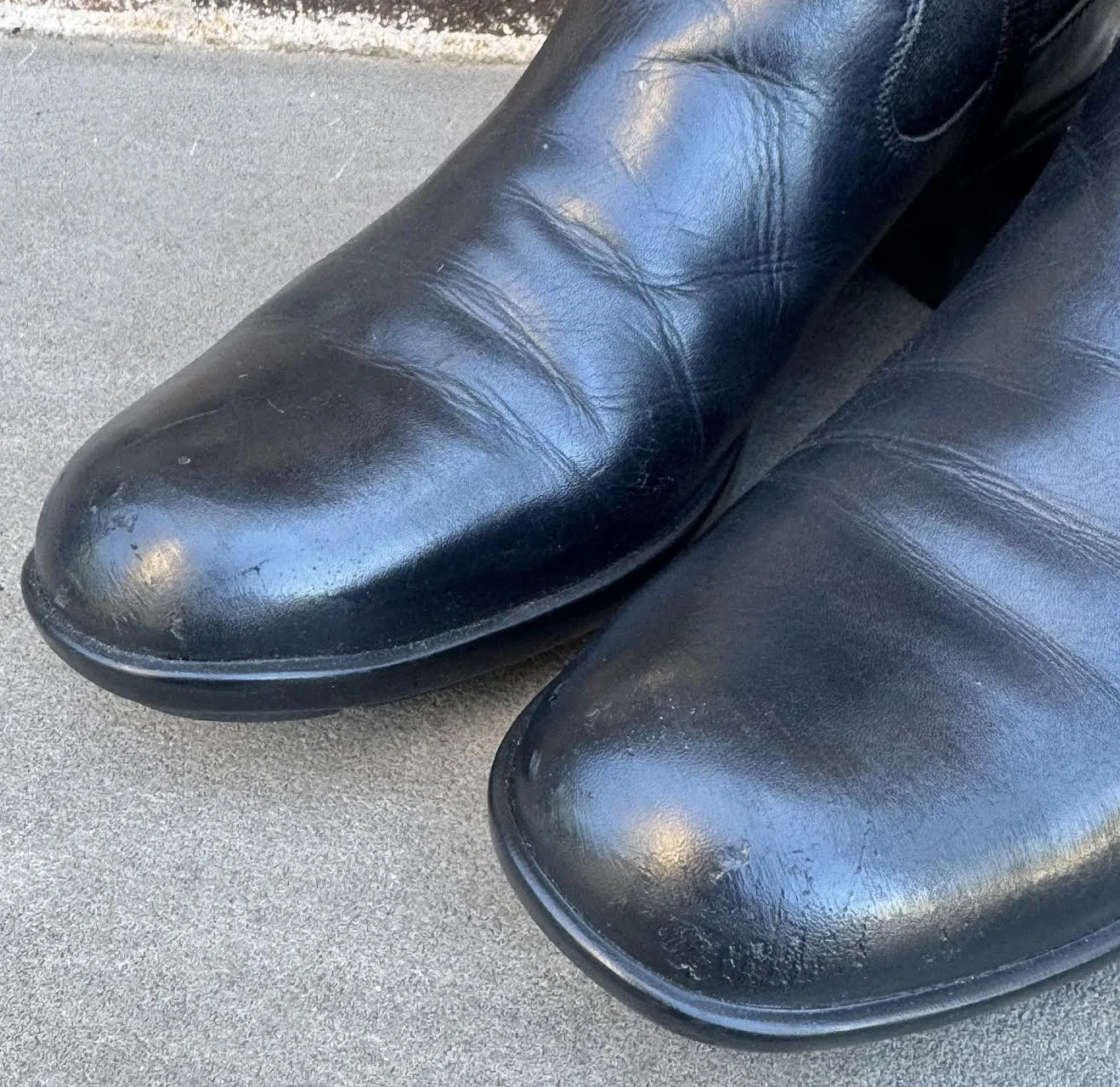 scratches on toe box.jpg