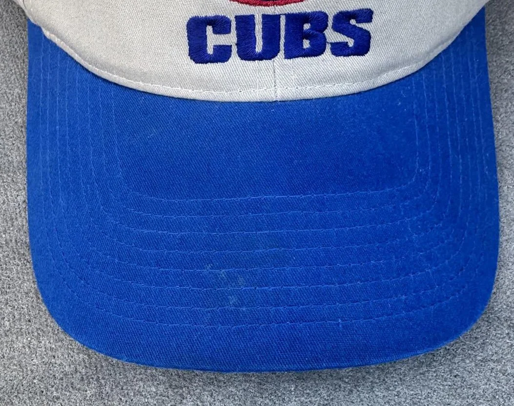minor marks on brim cubs.jpg