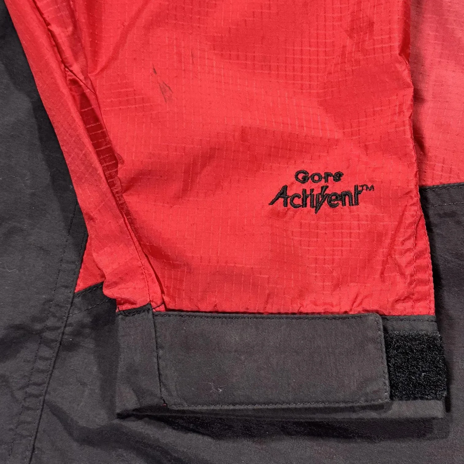 marks on sleeve.jpg