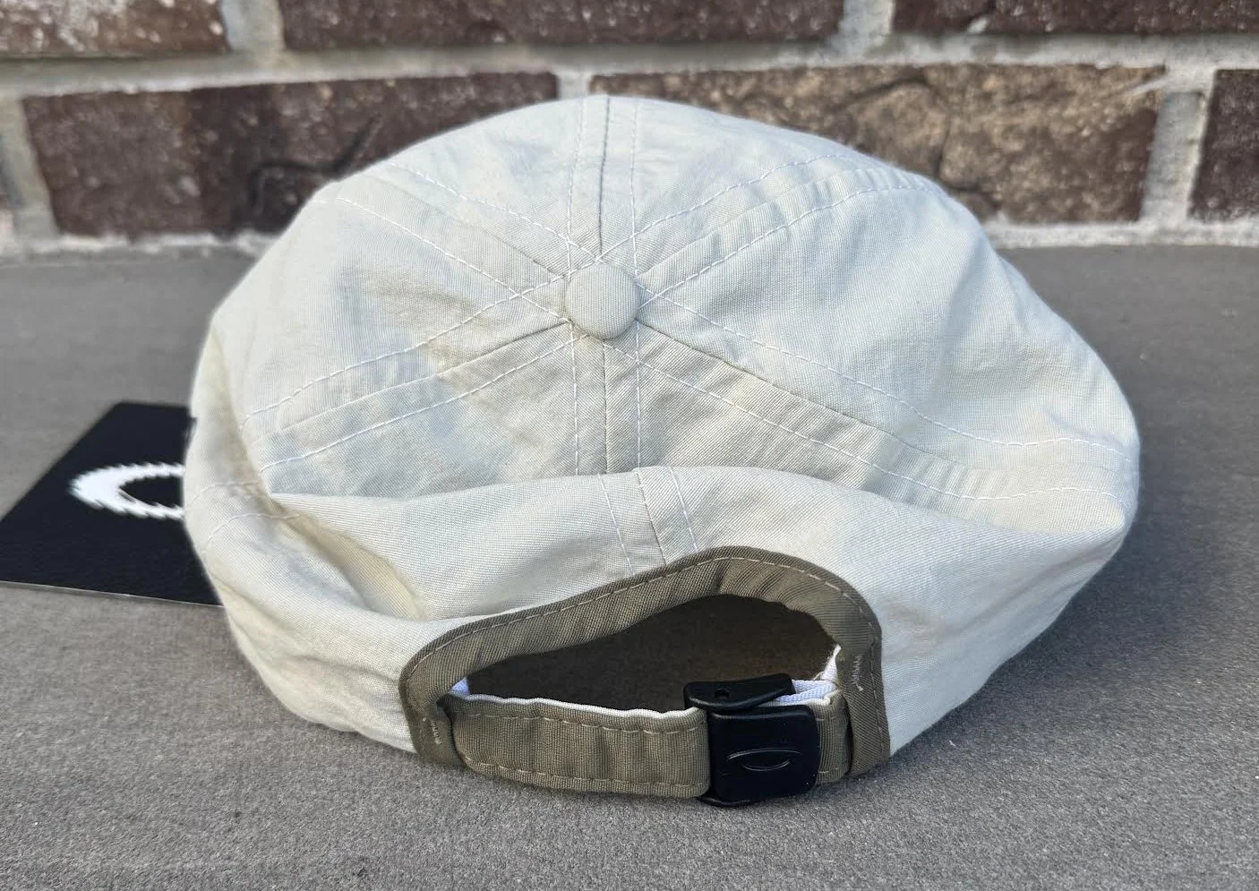 back of Oakley Cap .jpg