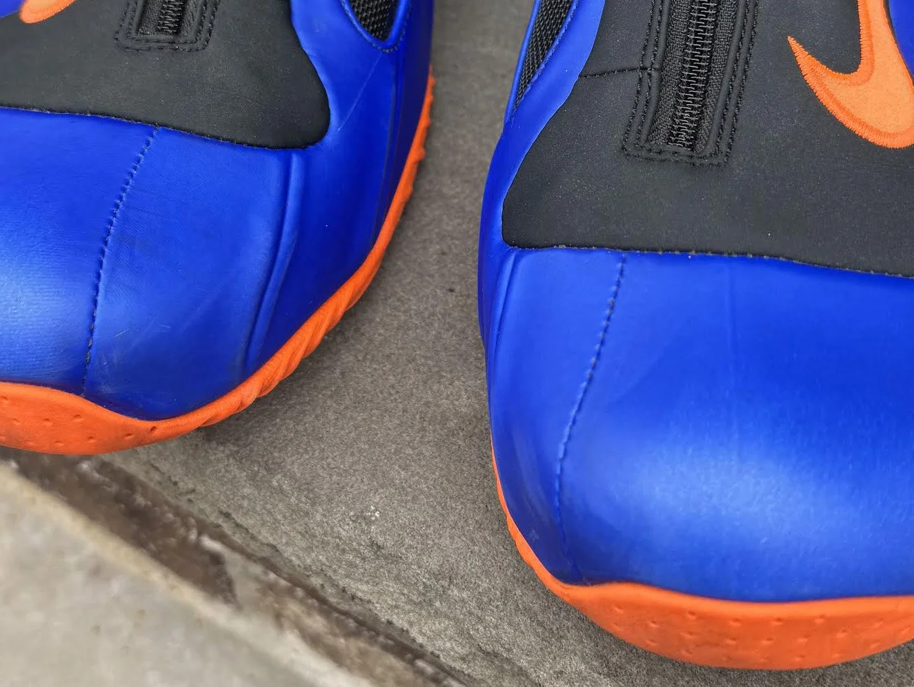 marks on toe box.jpg