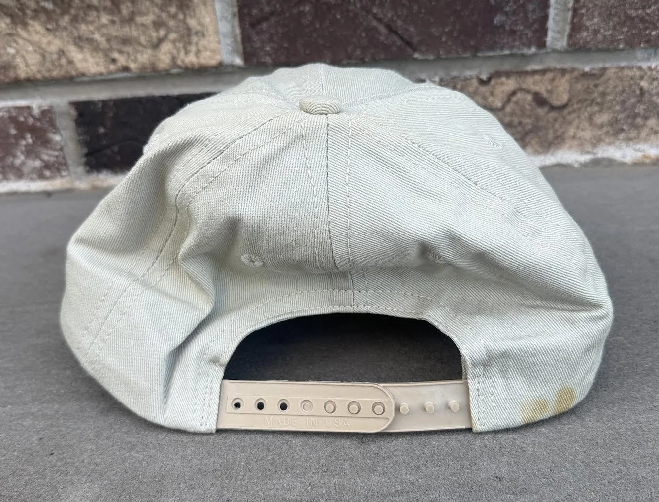 back of Stussy Snapback.jpg