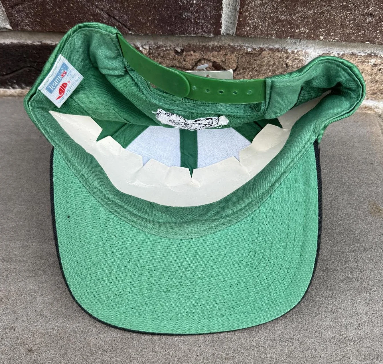 inside of Ny Jets Snapback.jpg