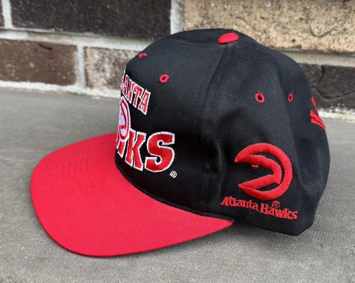Side of Hawks Snapback .jpg
