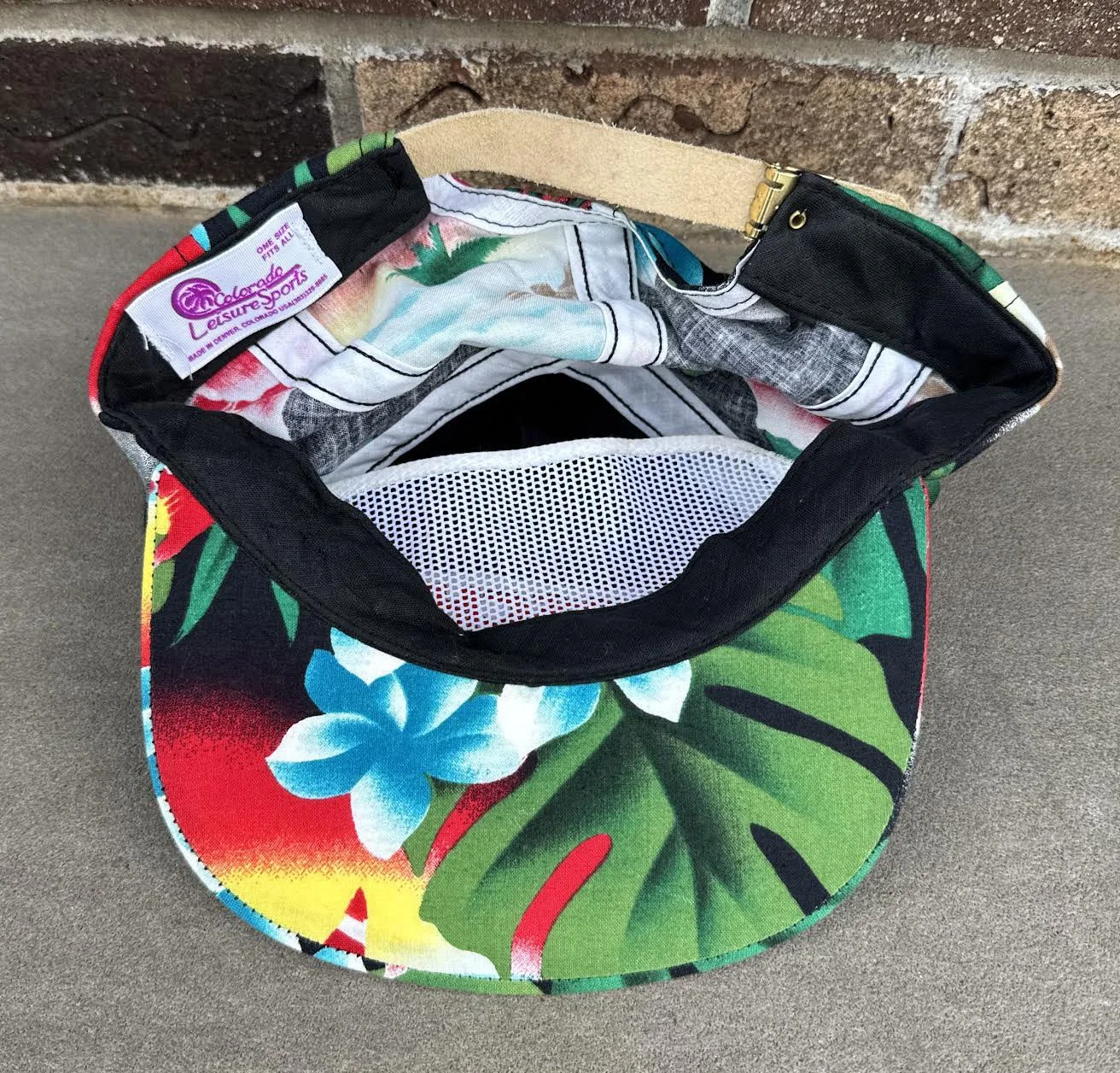 inside of Porsche hat.jpg
