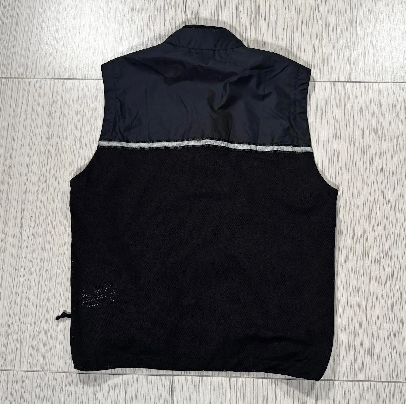 back of Nike Mesh Vest.jpg