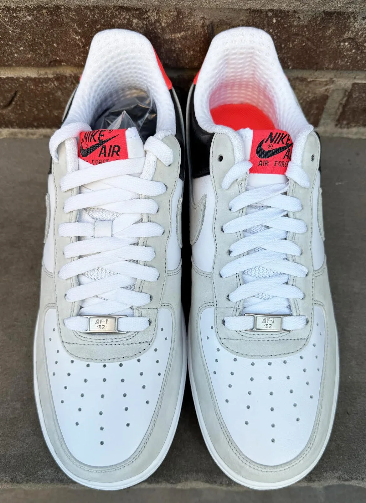 Font of AF1 Infrared AF1 .jpg