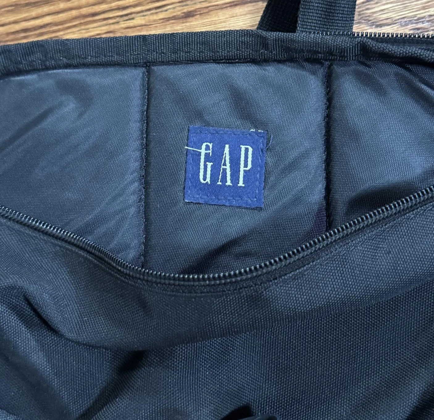 Gap logo 90s.jpg