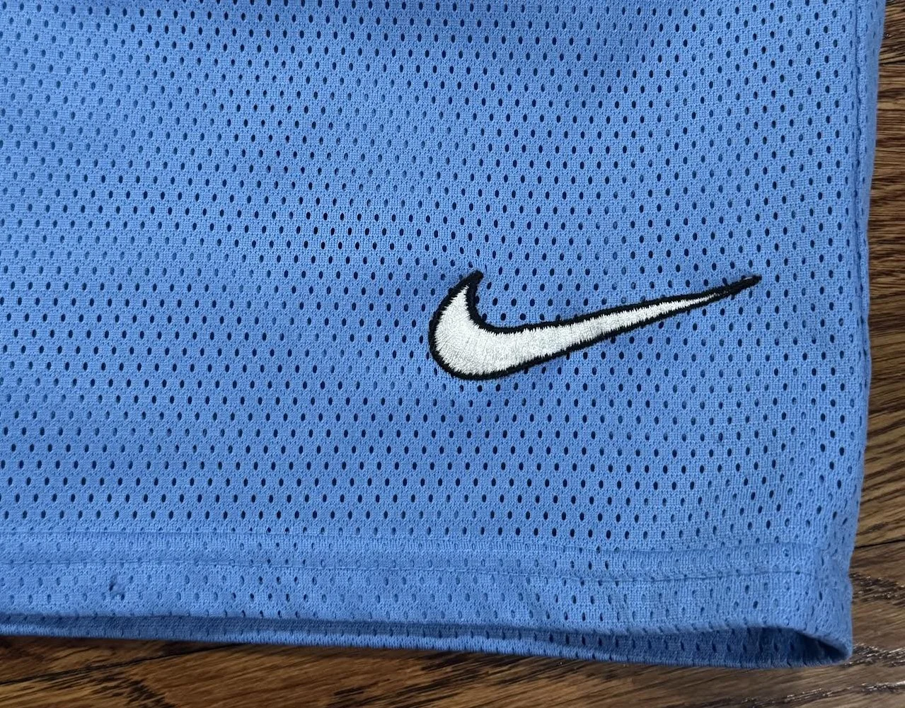 Nike Swoosh logo .jpg