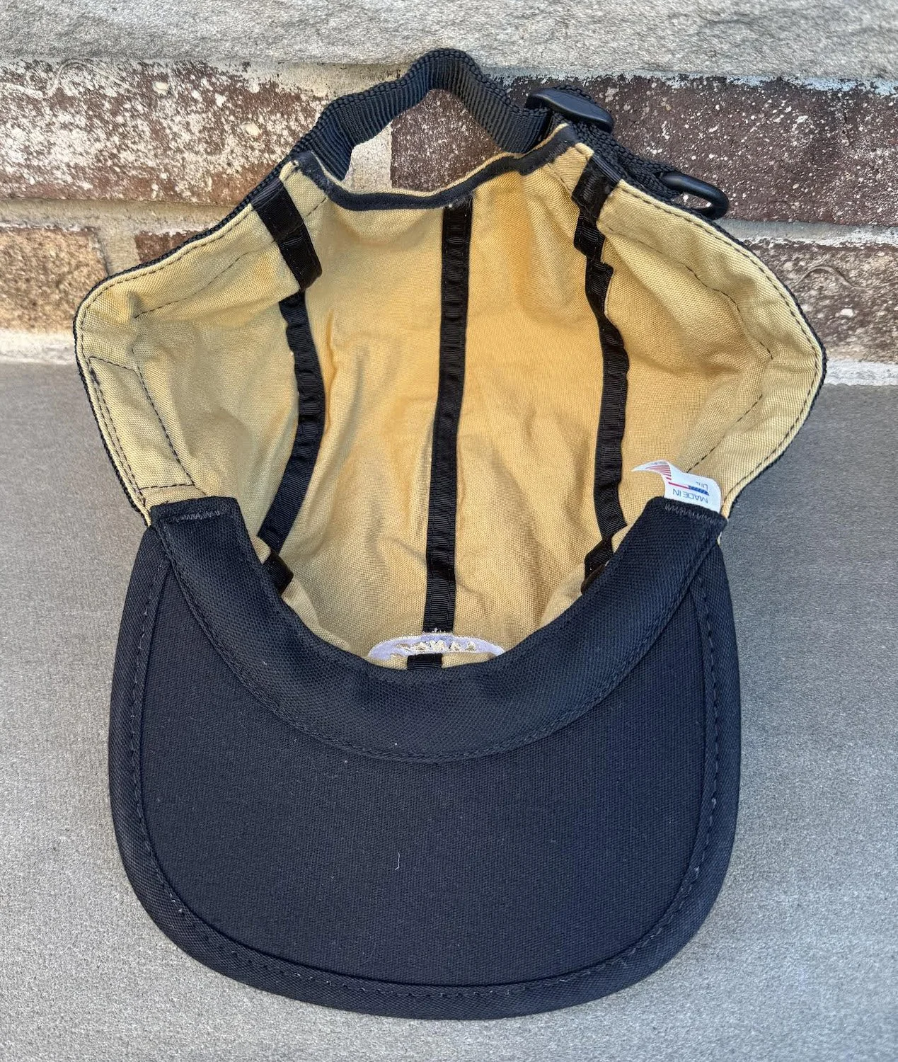 inside of Kavu cap.jpg