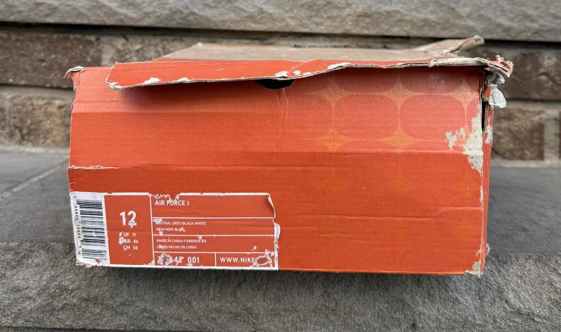 Nike Air Force 1 Damaged box.jpg