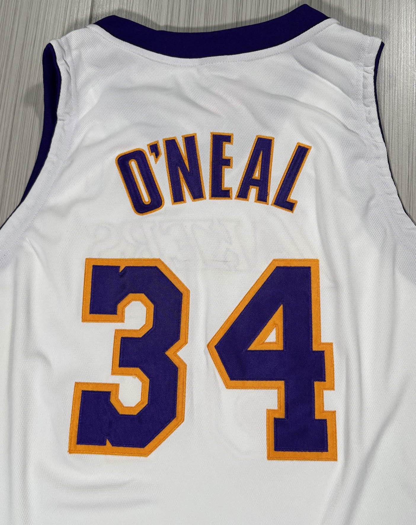Vintahe Nike Shaq Lettering.jpg