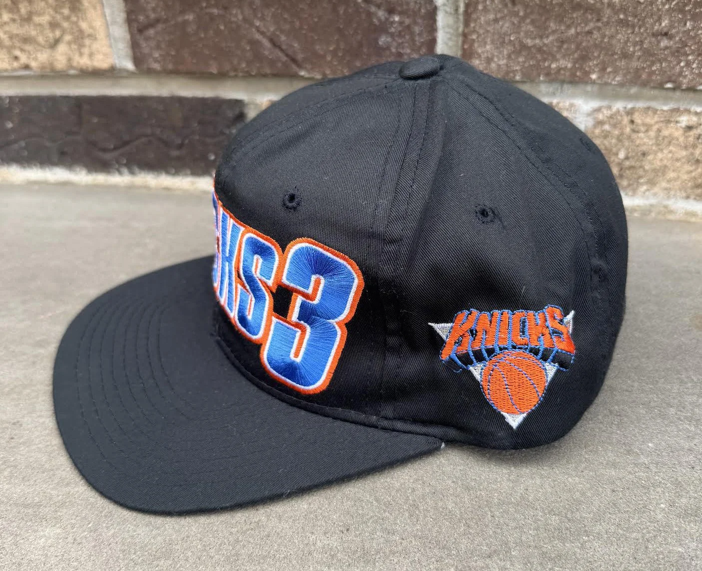 Side of Knicks Cap.jpg