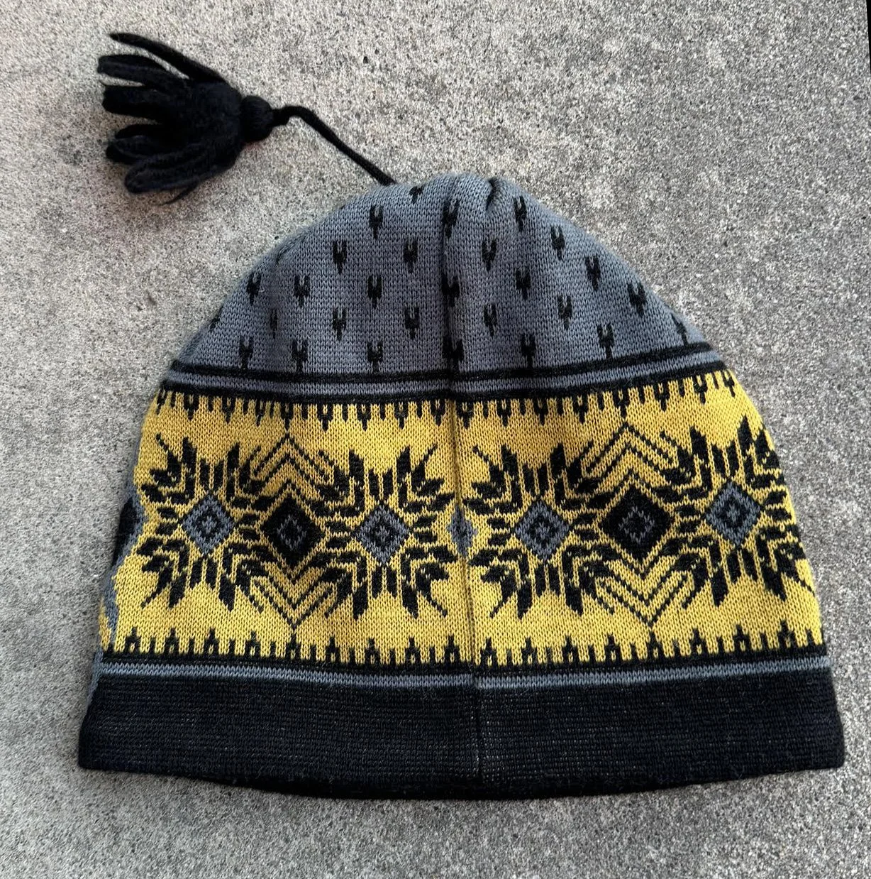 back of Spyder beanie.jpg