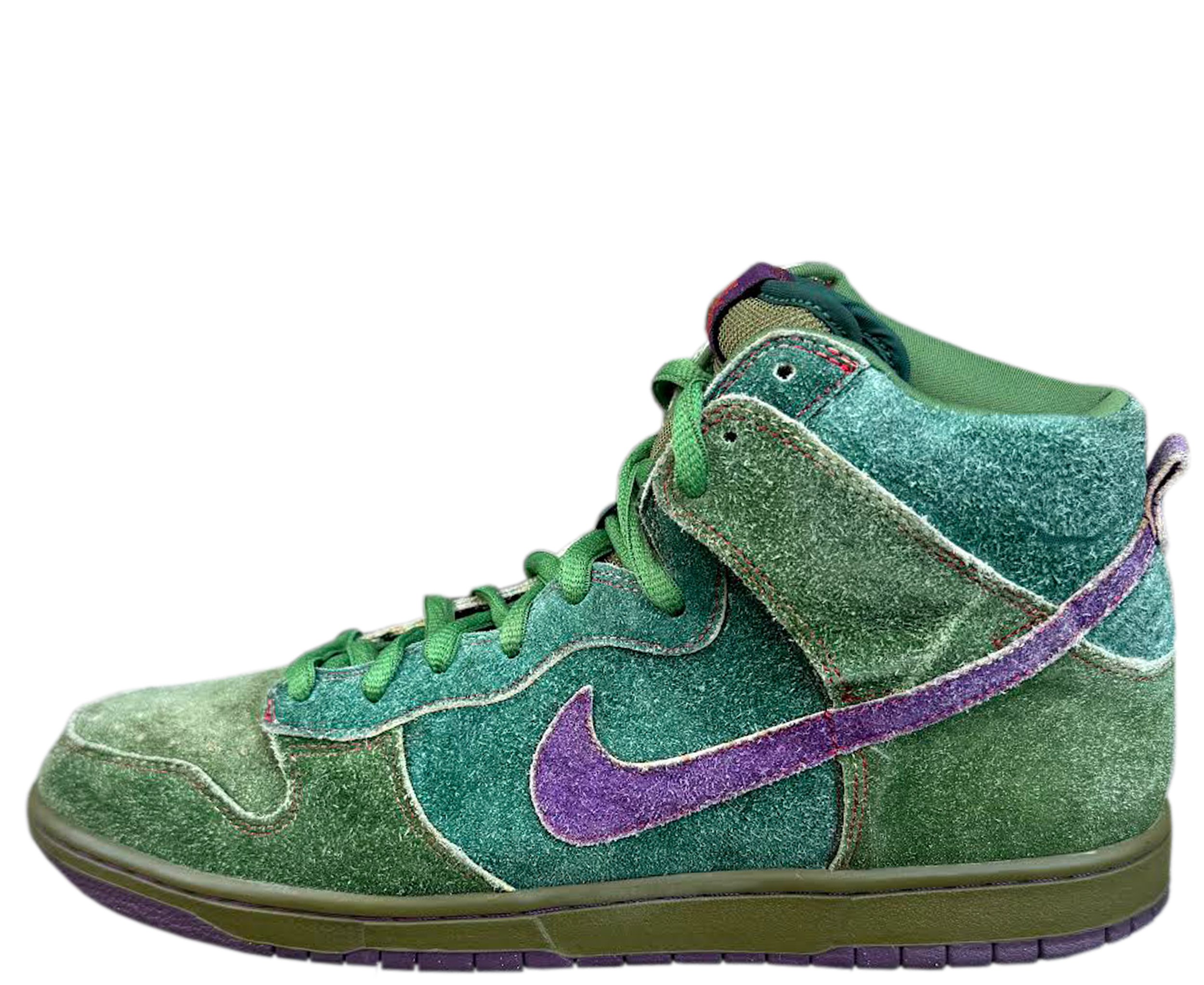 Nike Dunk SB Skunk 420 .jpg
