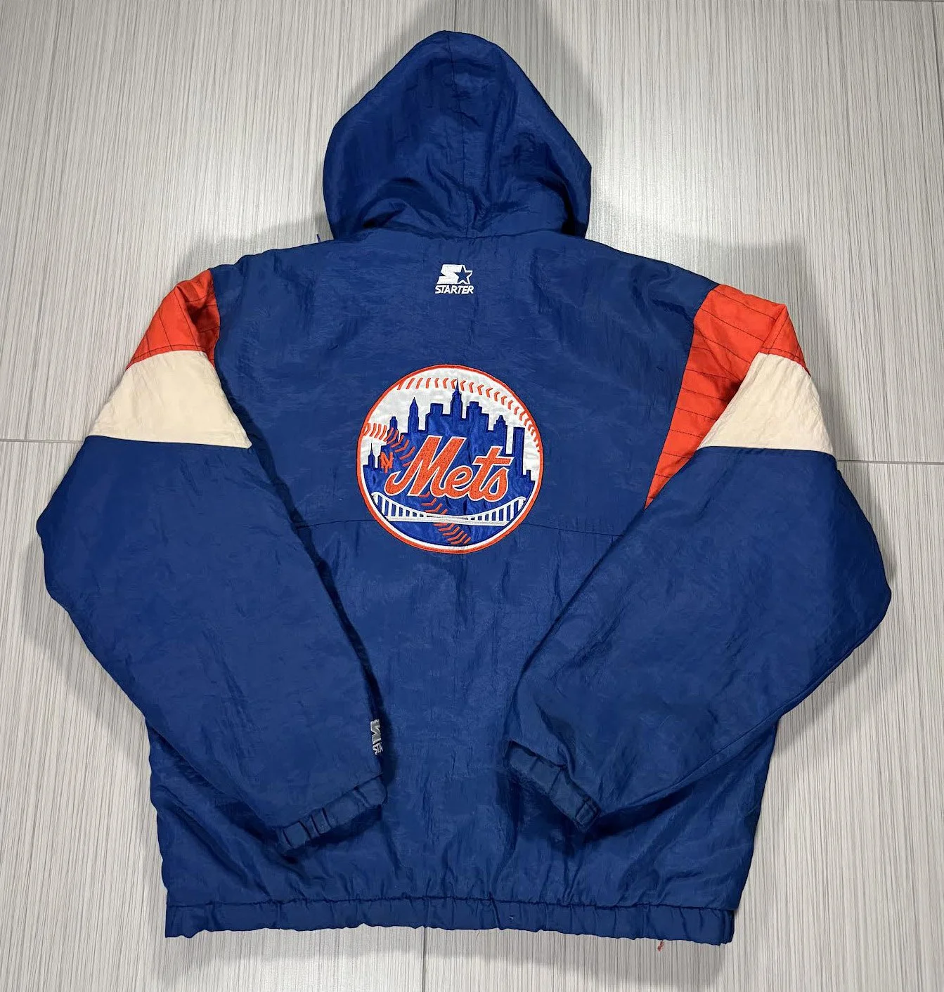back of Mets Starter Pullover.jpg