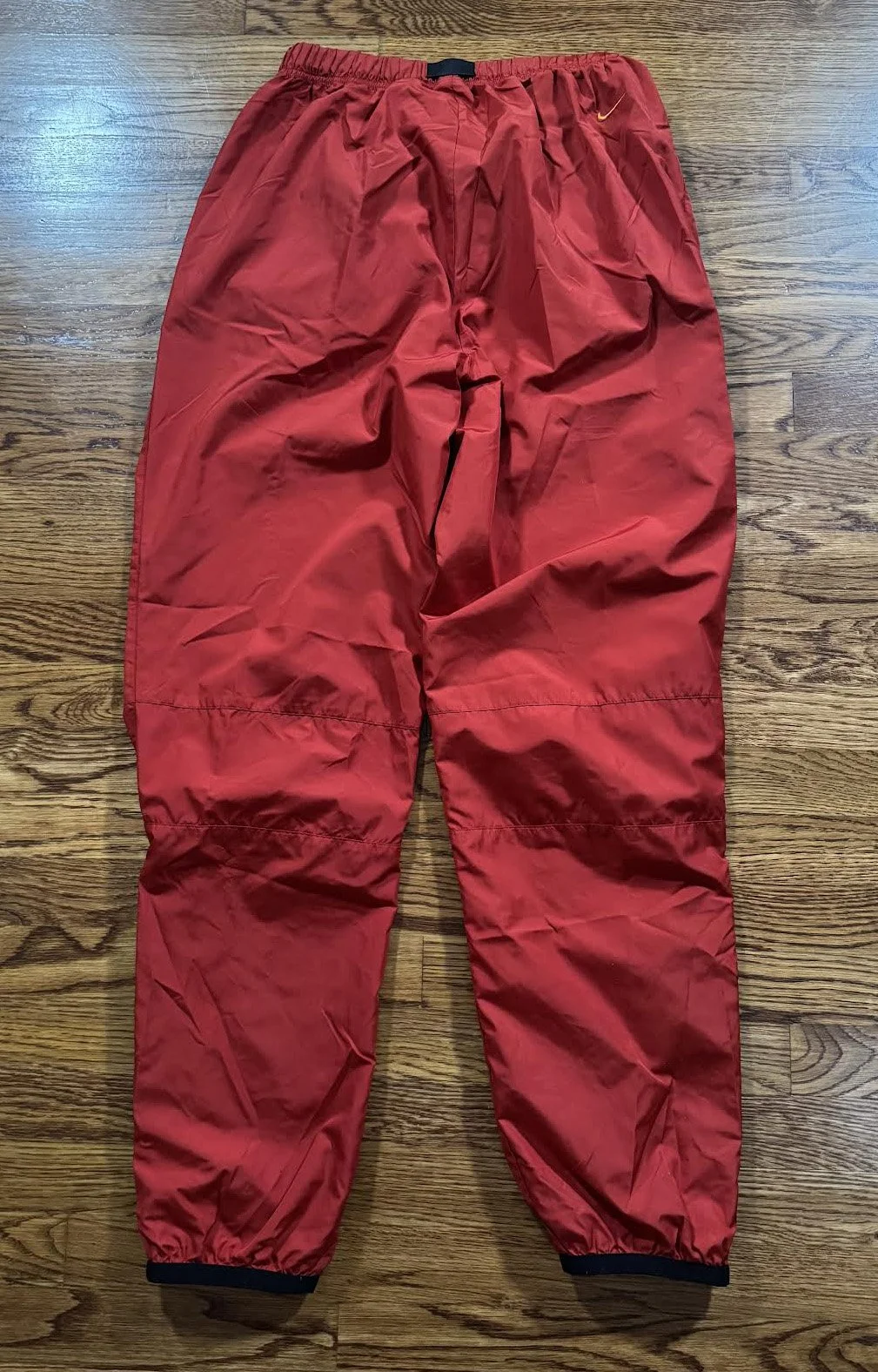 back of nike acg wind pants .jpg