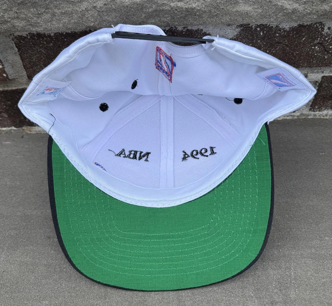 inside of Knicks 94 cap.jpg