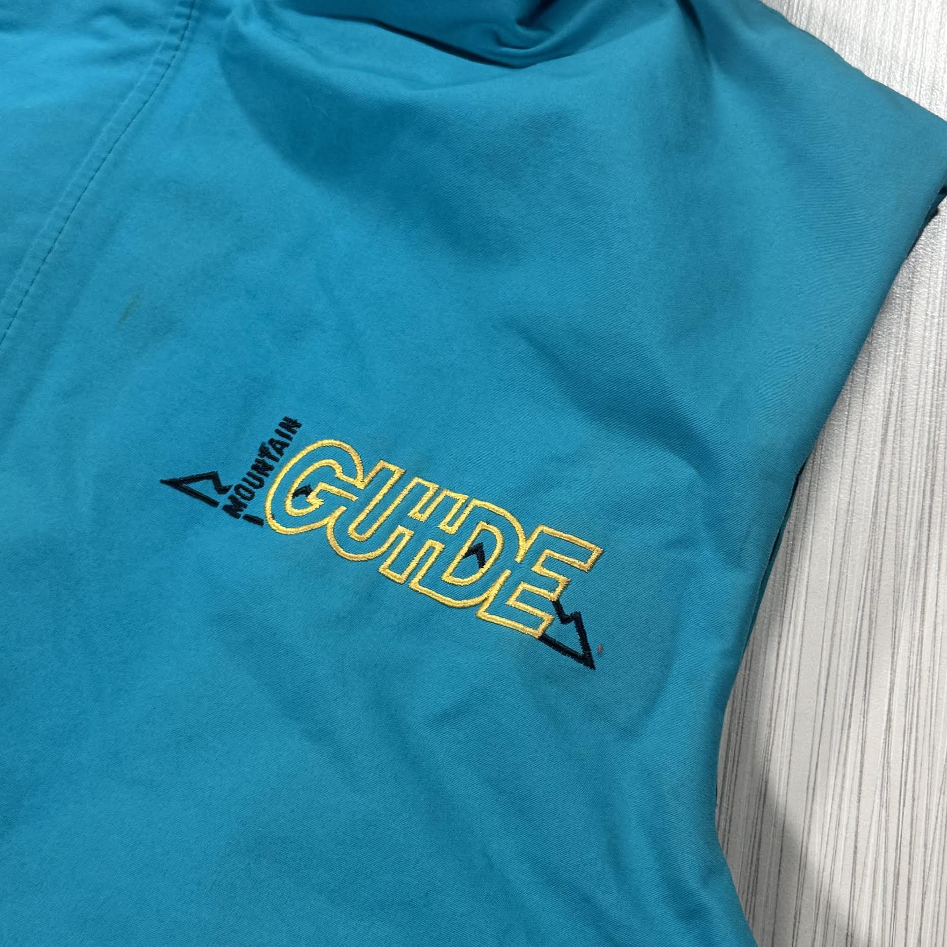 Mountain Guide logo.jpg