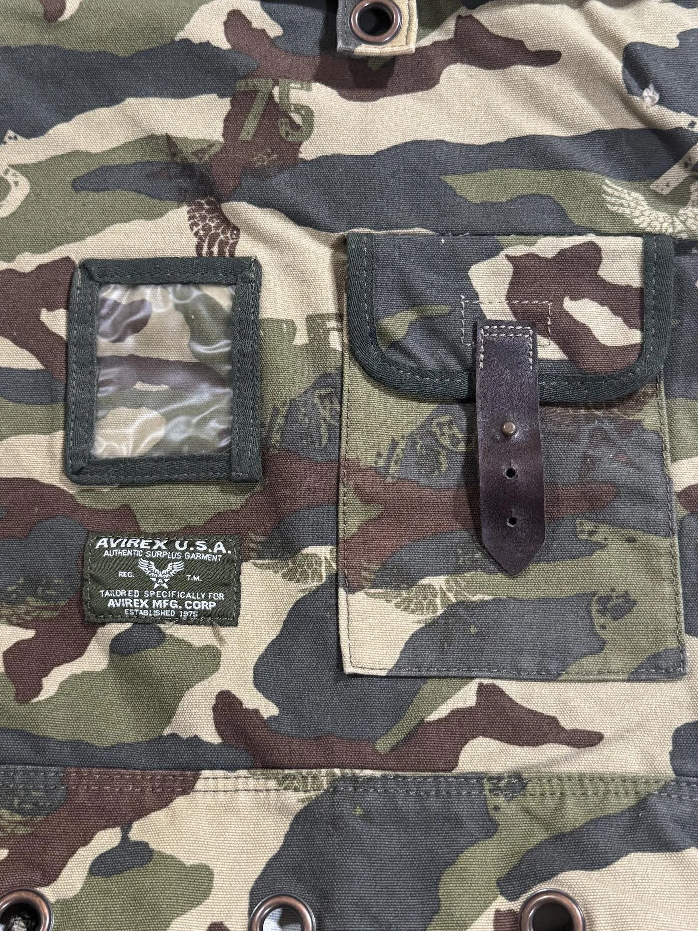 Avirex USA detail .jpg