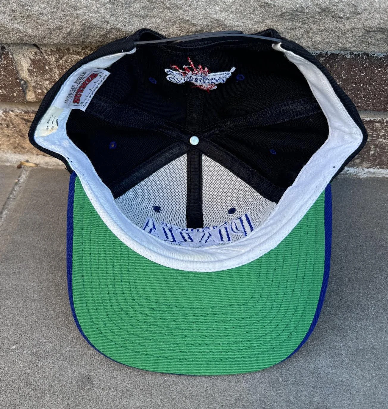 inside of Dodgers Snapback .jpg