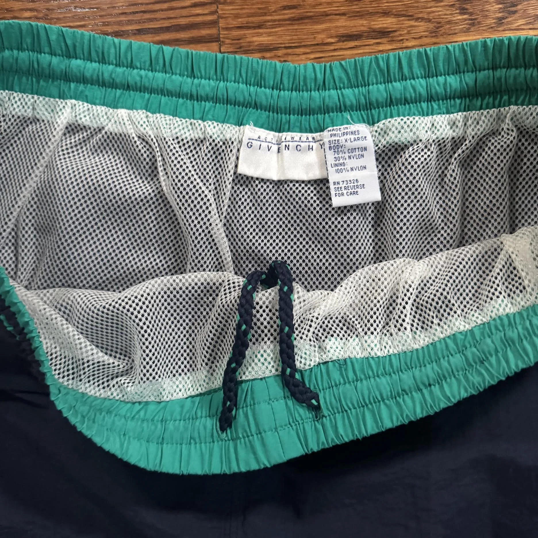 Givenchy active tag.jpg