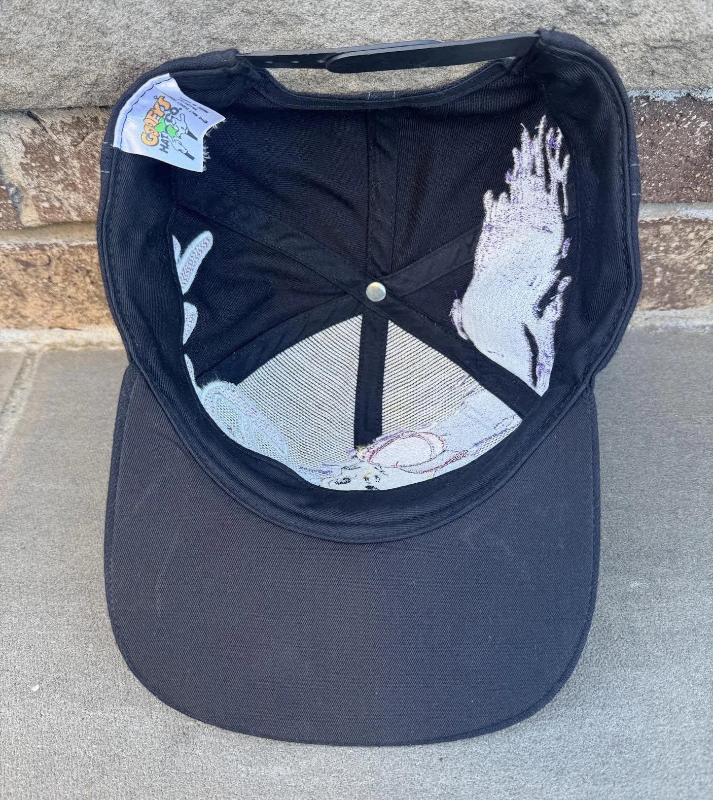 inside of winnie cap.jpg