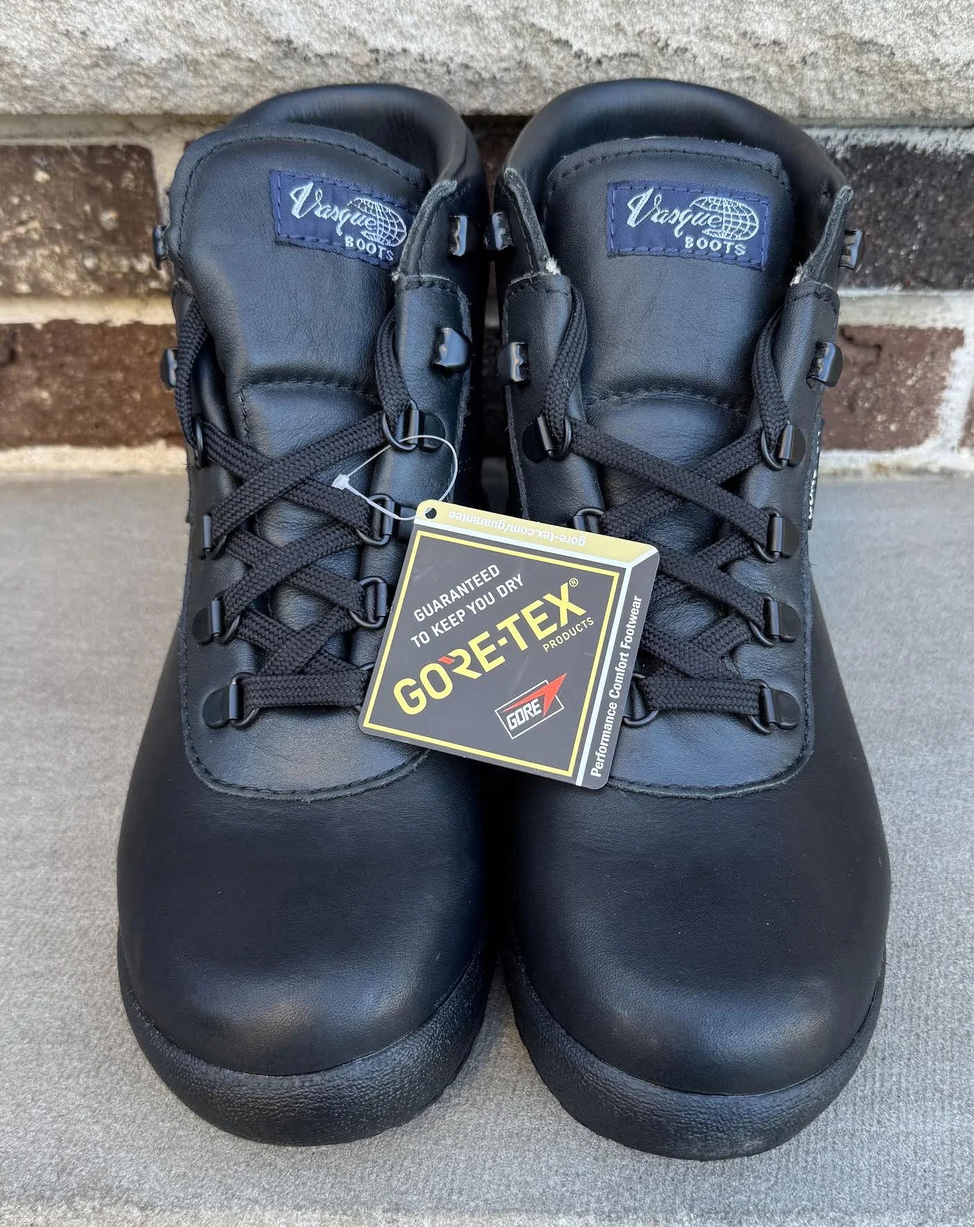 Vasque 7128 Sundowner GTX Black front.jpg