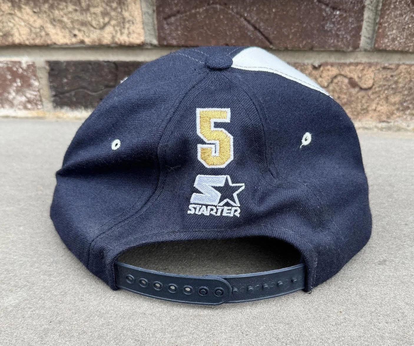 Back of Bagwell hat.jpg